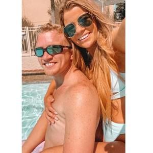 Meet your Posher, Dakota